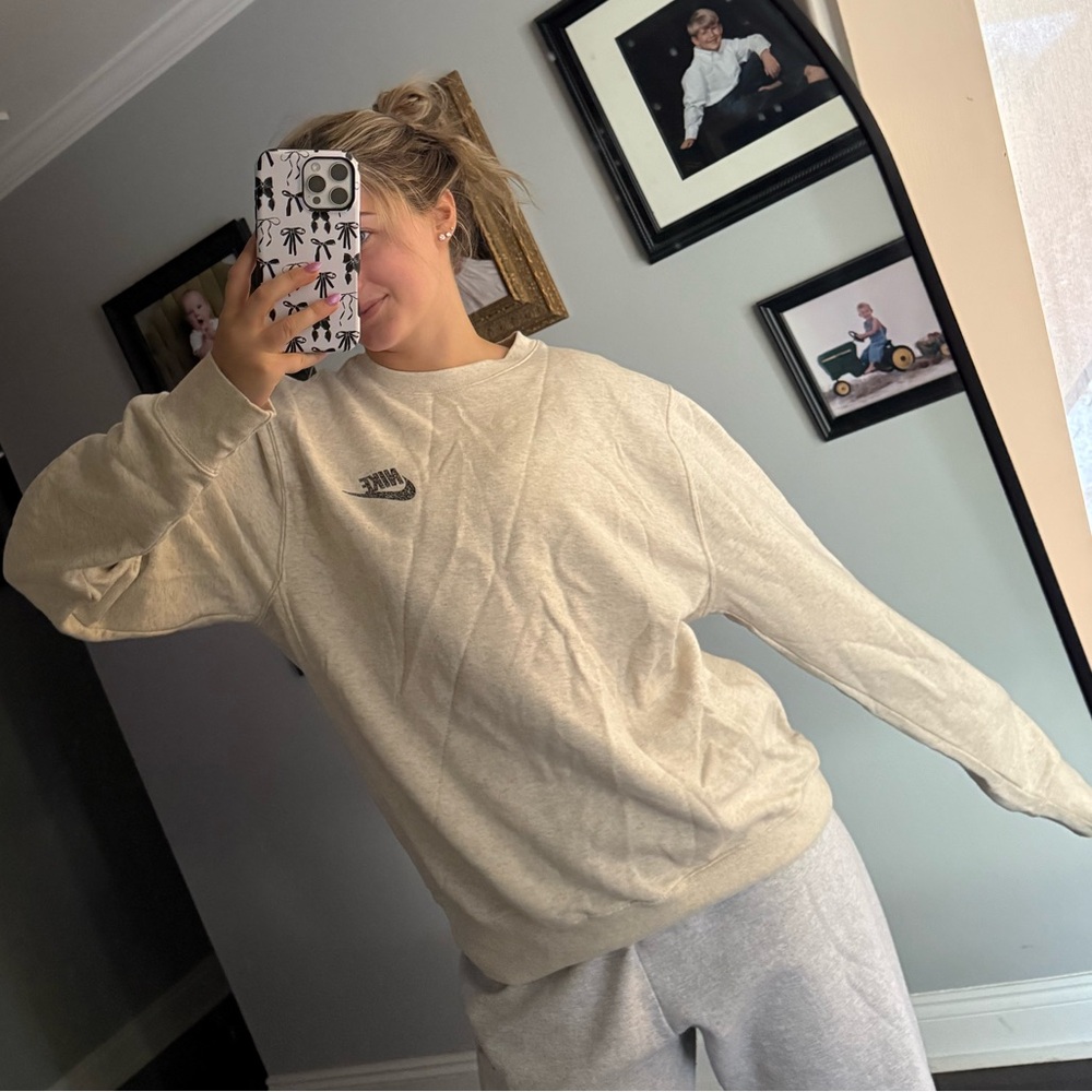 Nike sportswear sport essential pullover sweatshirt in coconut milk